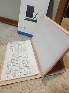 Smart Keyboard Case for Samsung Tablet A9 And A11 - Pink